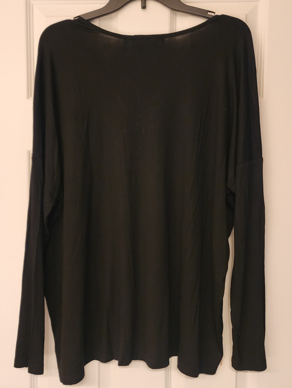 ALLURE Women's Embellished Vneck Top In Black Size XL - Picture 3 of 9